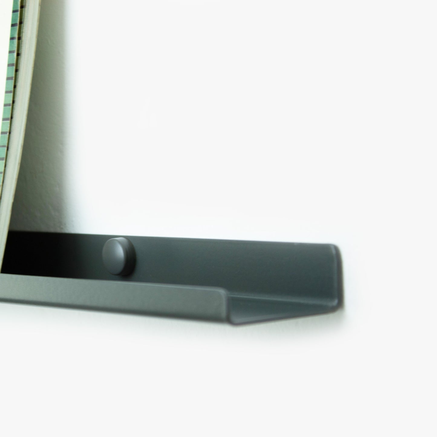 ArtLine Picture Ledge 1.7" Deep