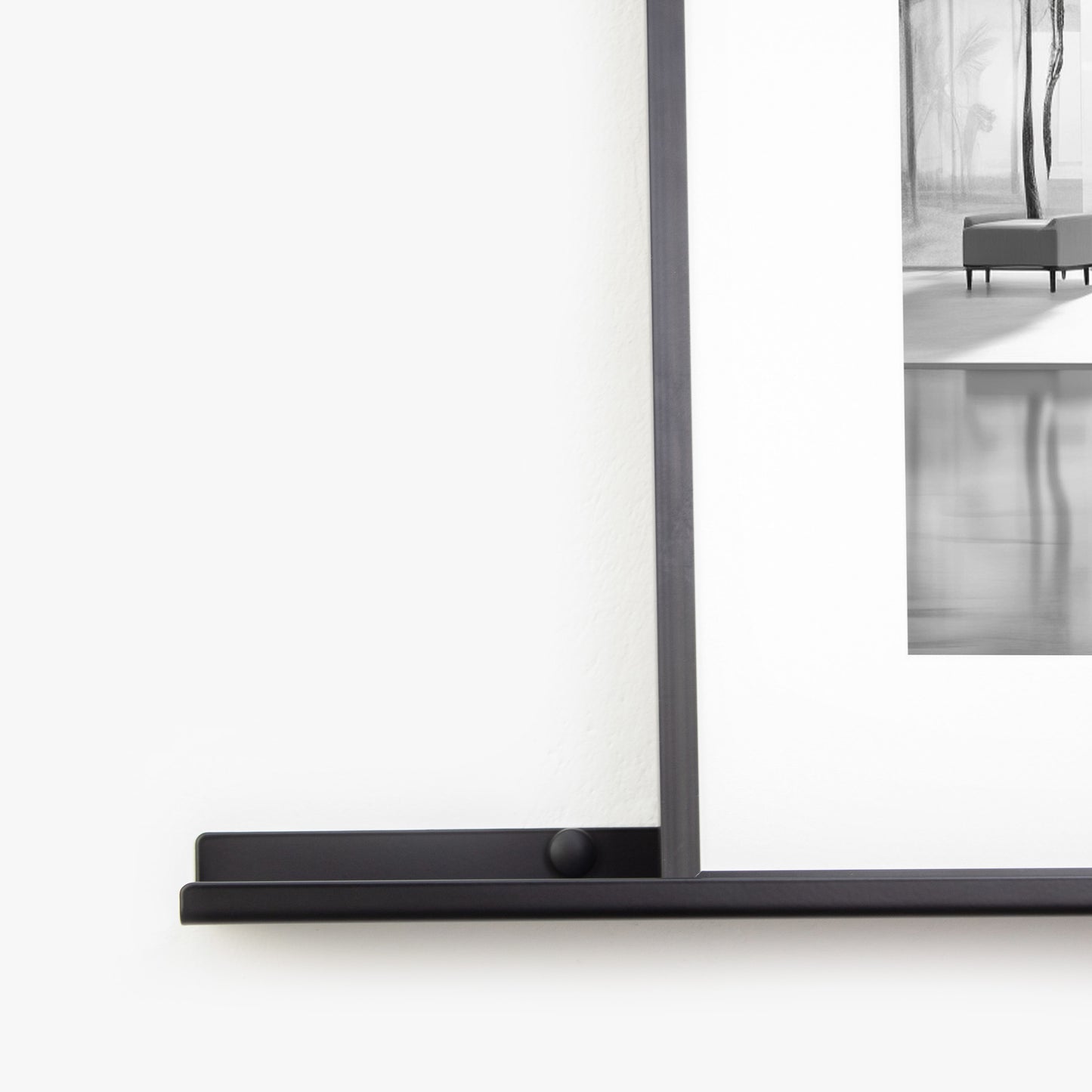 ArtLine Picture Ledge 2.5" Deep