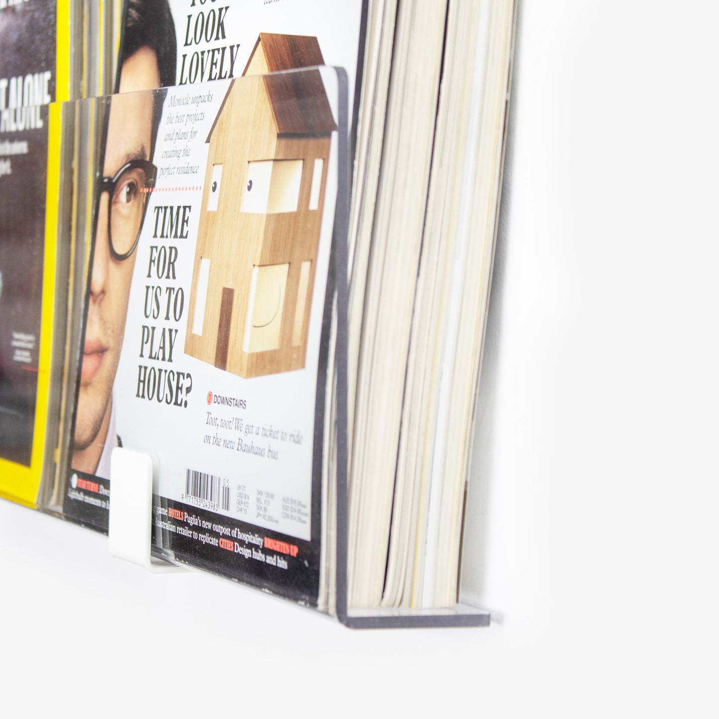 ClearVista Magazine Rack
