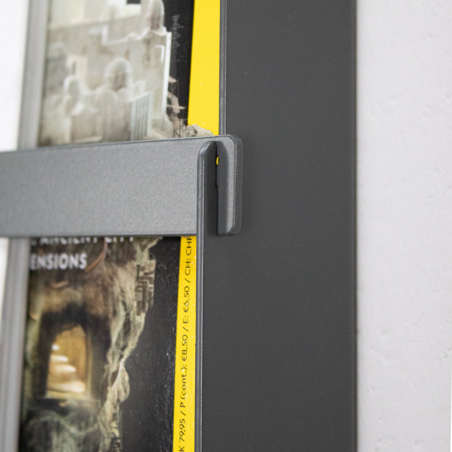 UrbanFold Magazine Rack