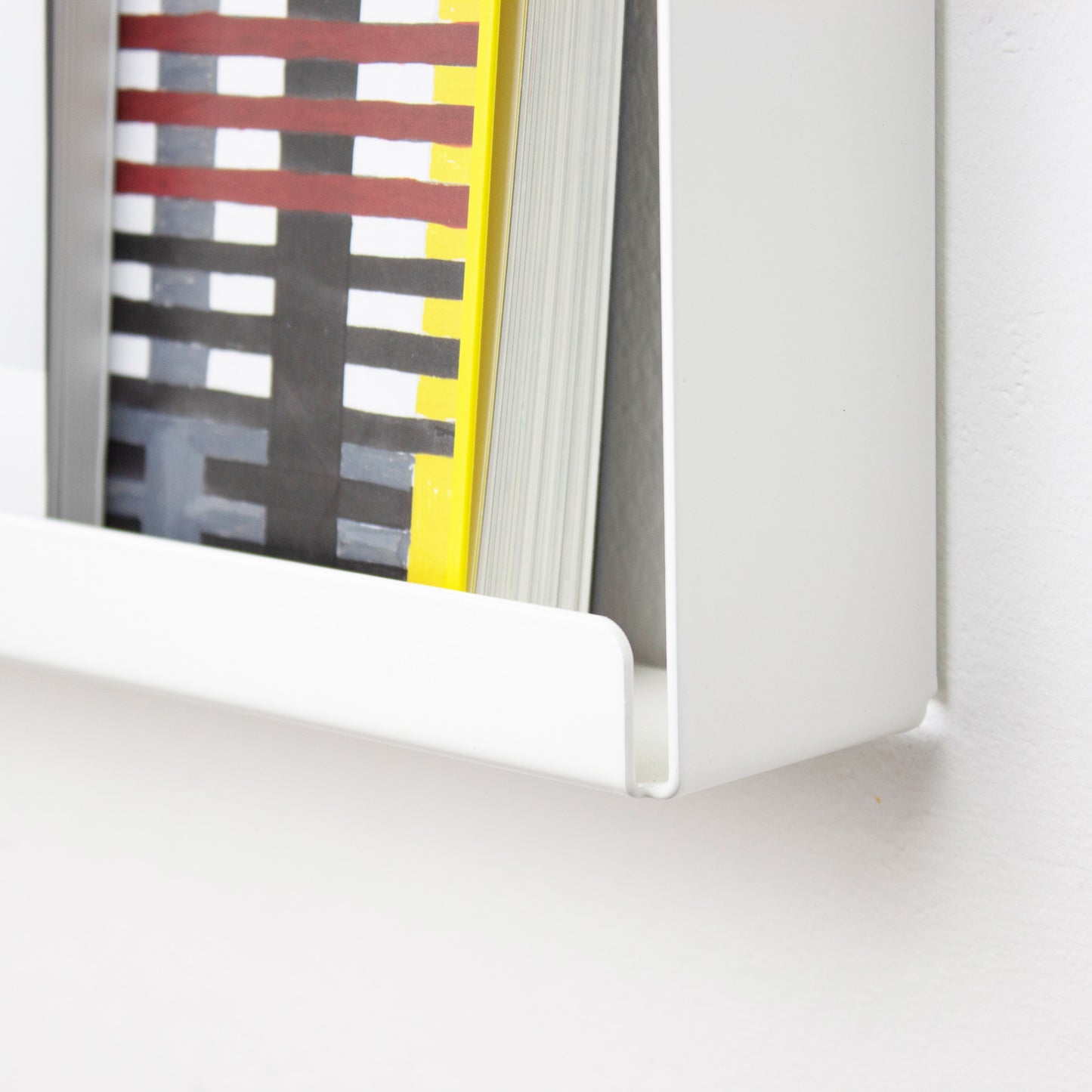 UrbanFold Magazine Rack